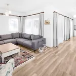 Pensiune Dibek Homes &
