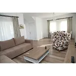 Dibek Homes & Pensiune 4*