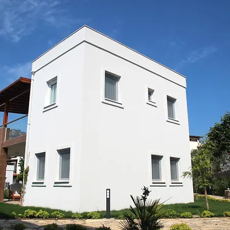Dibek Homes & Πανσιόν Yalıkavak