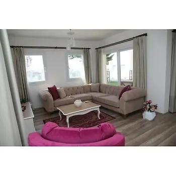 Dibek Homes & Πανσιόν