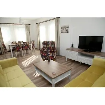 Pensiune Dibek Homes &