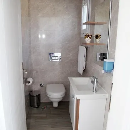 Dibek Homes & 게스트하우스 4*