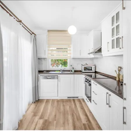 Dibek Homes & 4* 얄리카베크