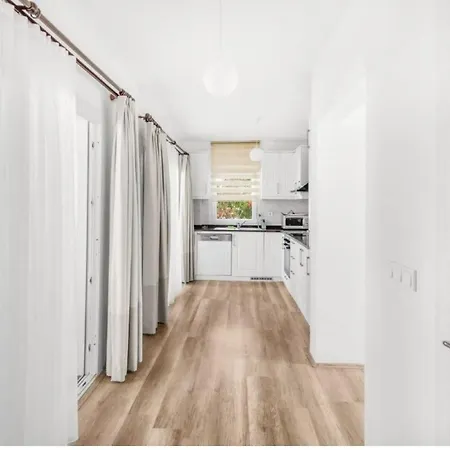 Dibek Homes & 4* 얄리카베크